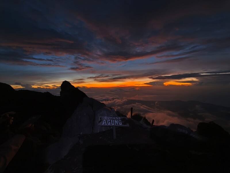 Gunung Agung Mountain Sunrise Clouds Volcanic Silhouette Indonesia